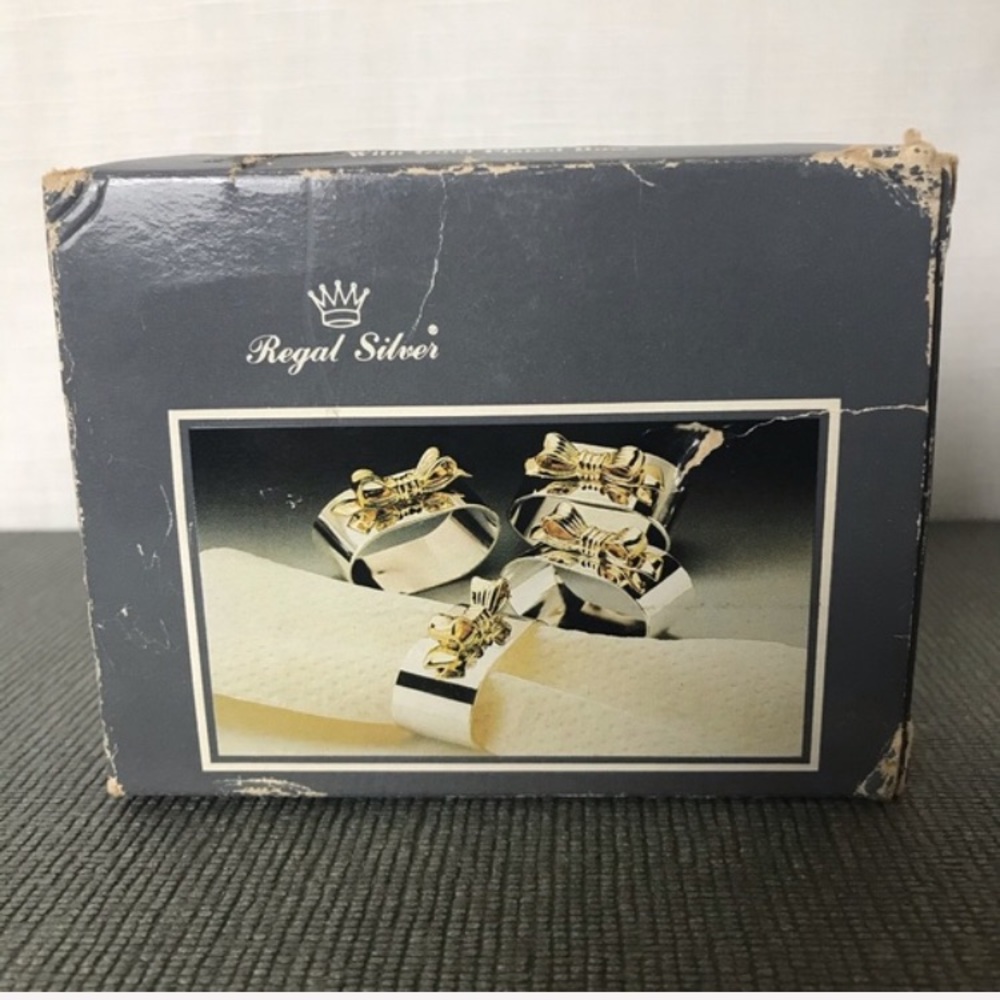 Regal silver -4 vintage silver plated napkin rings